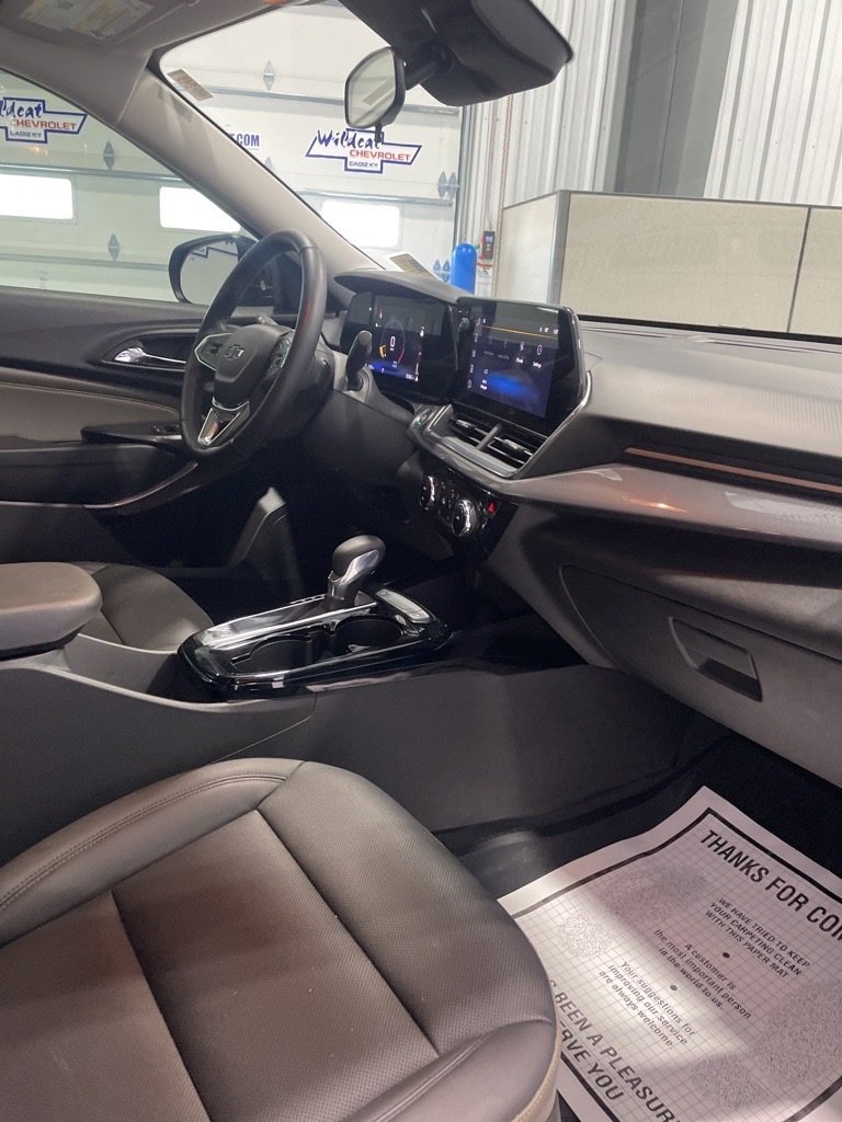 Used 2025 Chevrolet Trax ACTIV w/ Driver Confidence Package image 27