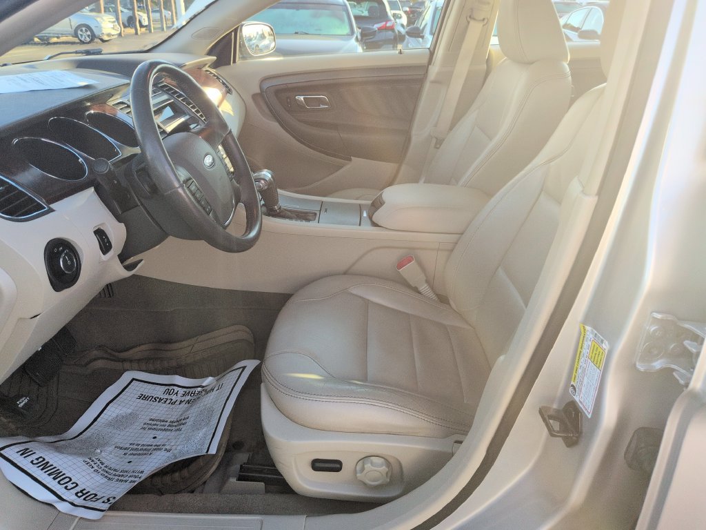 Used 2012 Ford Taurus SEL FWD image 9
