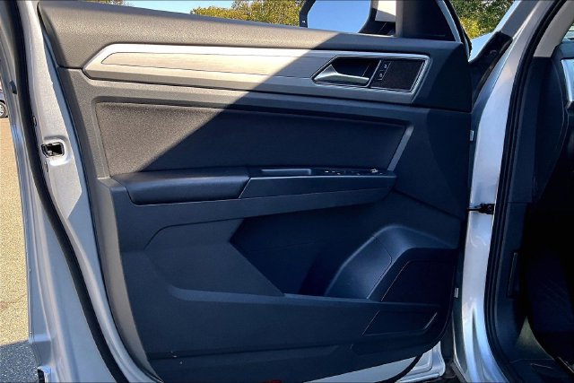 Used 2018 Volkswagen Atlas S FWD image 22