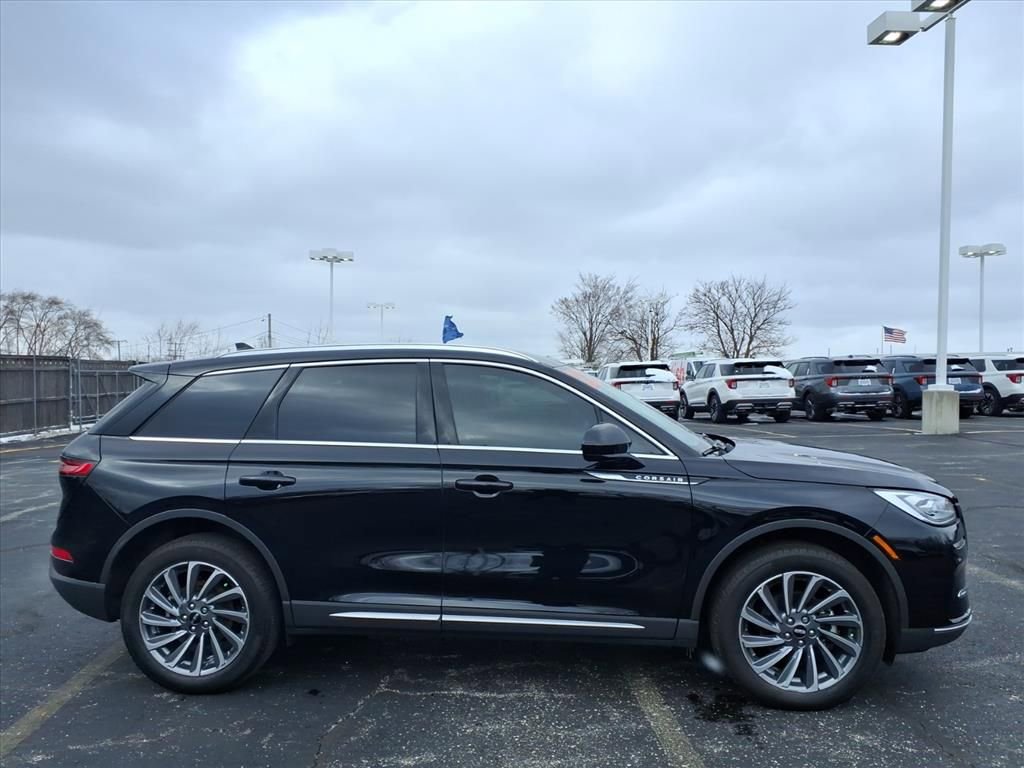 Used 2023 Lincoln Corsair Reserve image 8