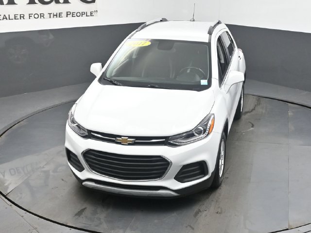 Used 2017 Chevrolet Trax LT w/ LT Convenience Package FWD image 51