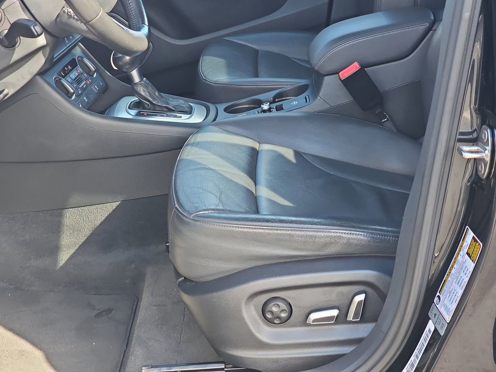 Used 2017 Audi Q3 2.0T Prestige w/ Prestige Package AWD/4WD image 32