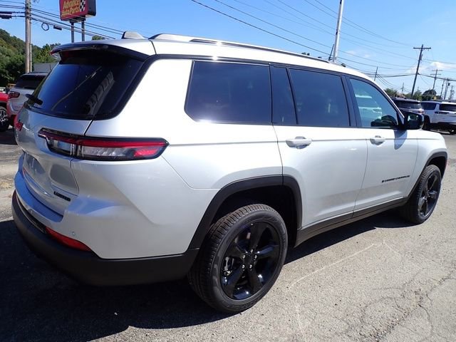 New 2025 Jeep Grand Cherokee L Limited w/ Black Appearance Package image 7