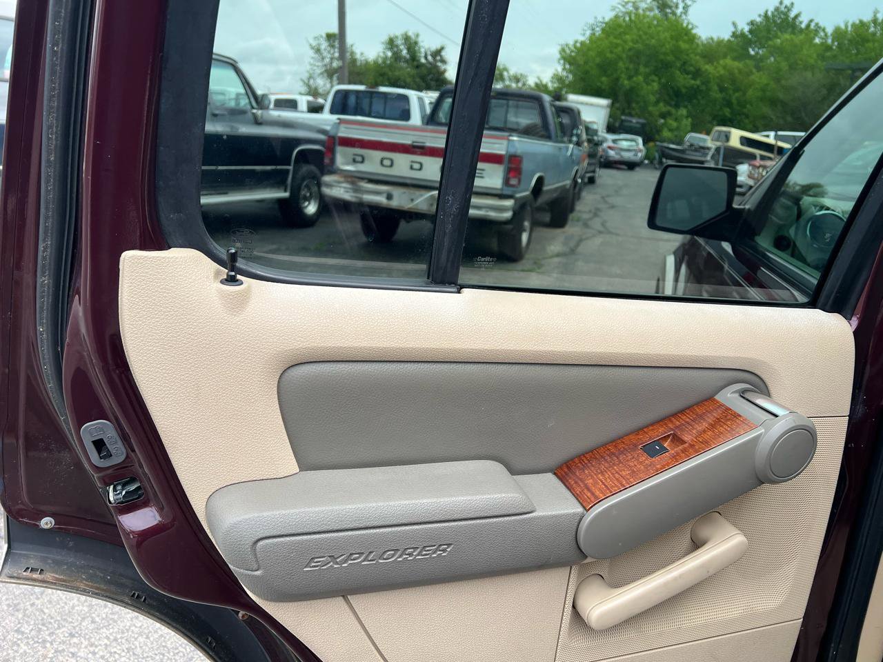 Used 2006 Ford Explorer Eddie Bauer AWD/4WD image 10