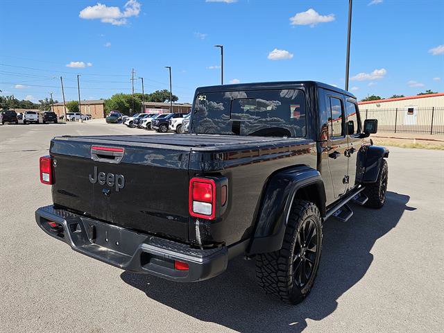 Used 2024 Jeep Gladiator Sport AWD/4WD image 4