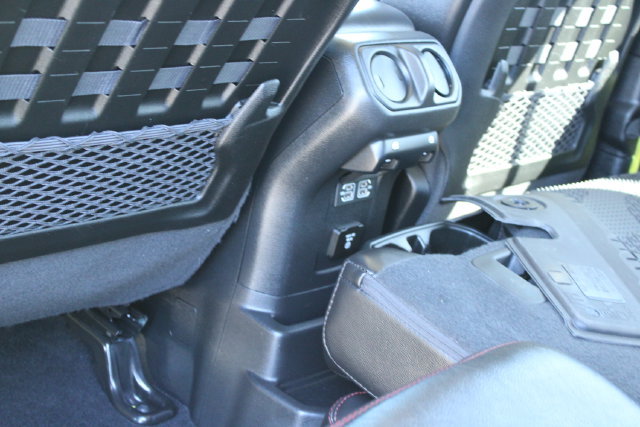 Used 2023 Jeep Wrangler Unlimited Rubicon w/ LED Lighting Group AWD/4WD image 38