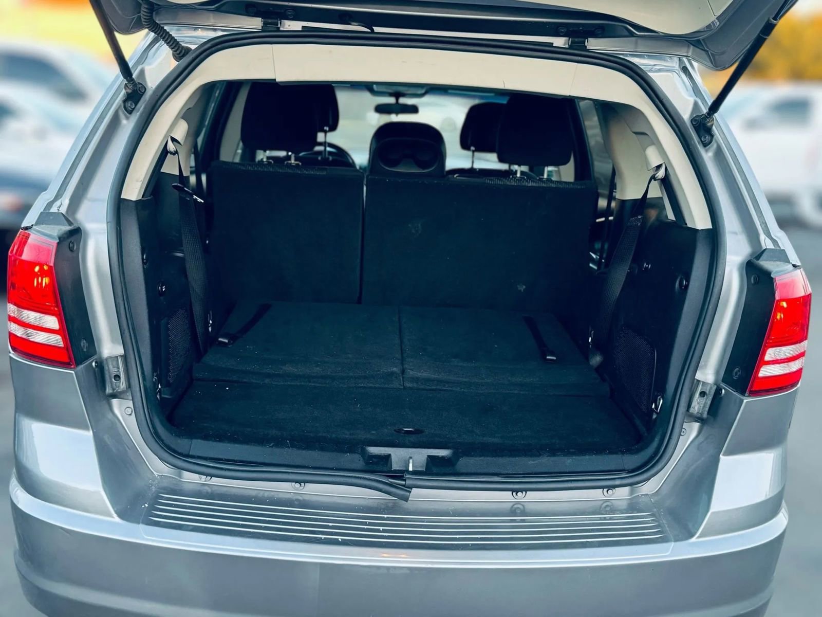 Used 2018 Dodge Journey SE w/ Popular Equipment Group FWD image 11