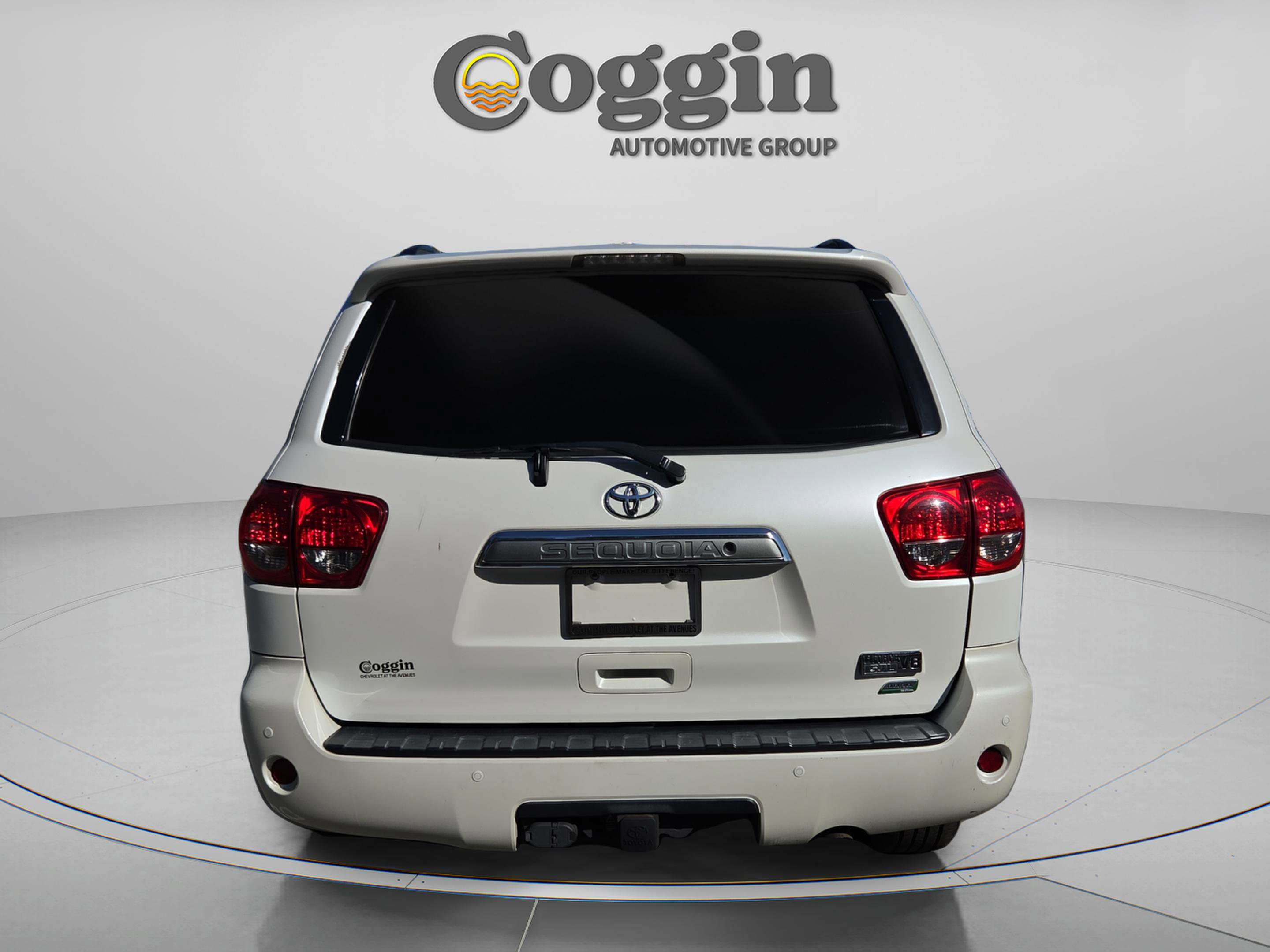 Used 2017 Toyota Sequoia Platinum image 4