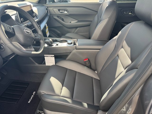 New 2026 Nissan Rogue SV image 4