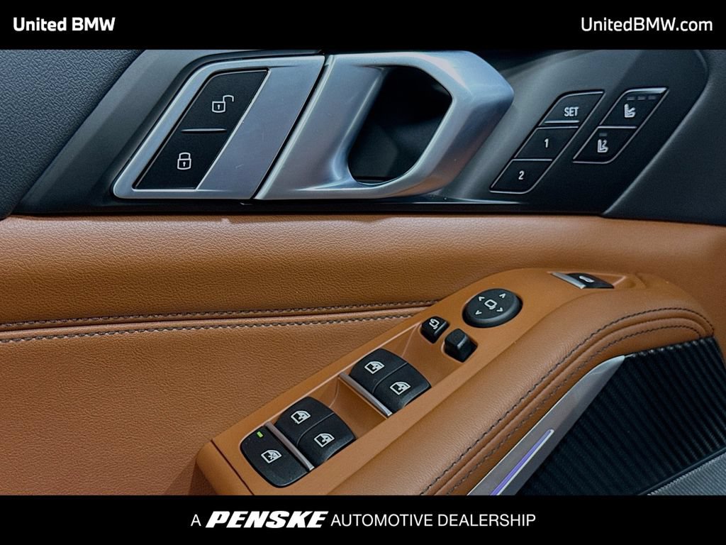 Used 2025 BMW X5 M60i AWD/4WD image 3