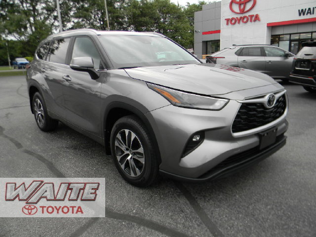 Certified 2025 Toyota Highlander XLE