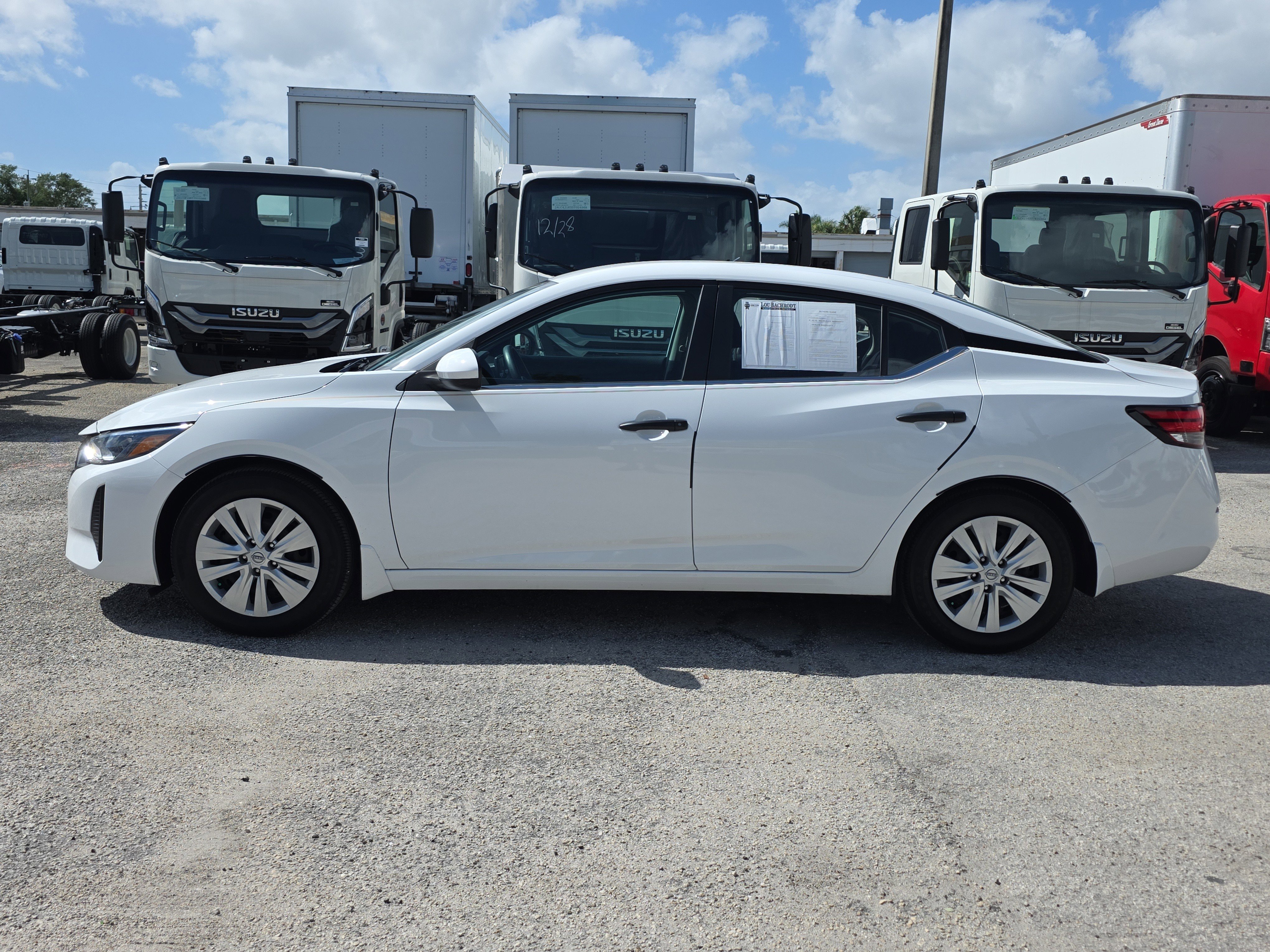 Used 2024 Nissan Sentra S image 4