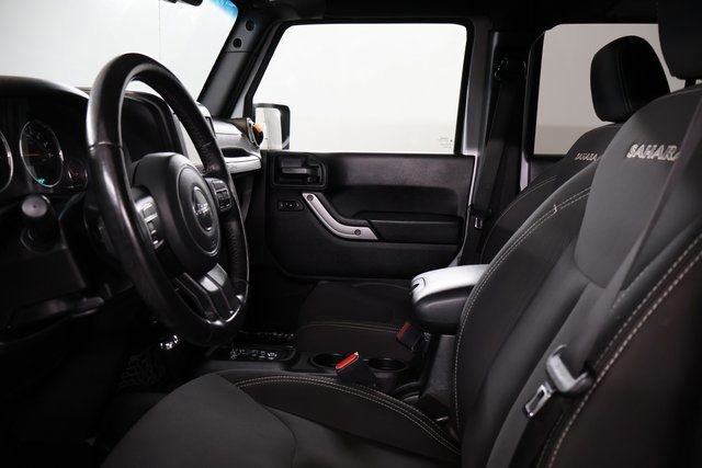 Used 2018 Jeep Wrangler Unlimited Sahara image 13