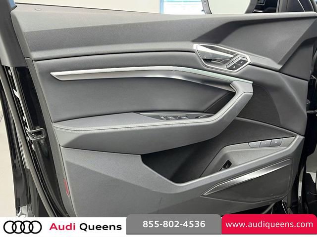 Used 2021 Audi e-tron Premium Plus w/ Premium Plus Package AWD/4WD image 13