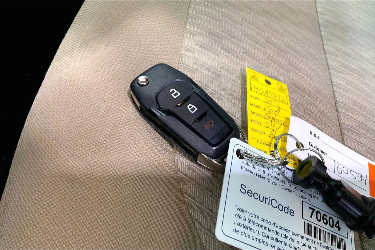 Used 2017 Ford Explorer FWD image 19