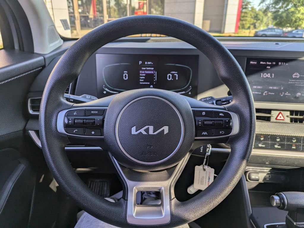 Used 2024 Kia Sportage LX image 19