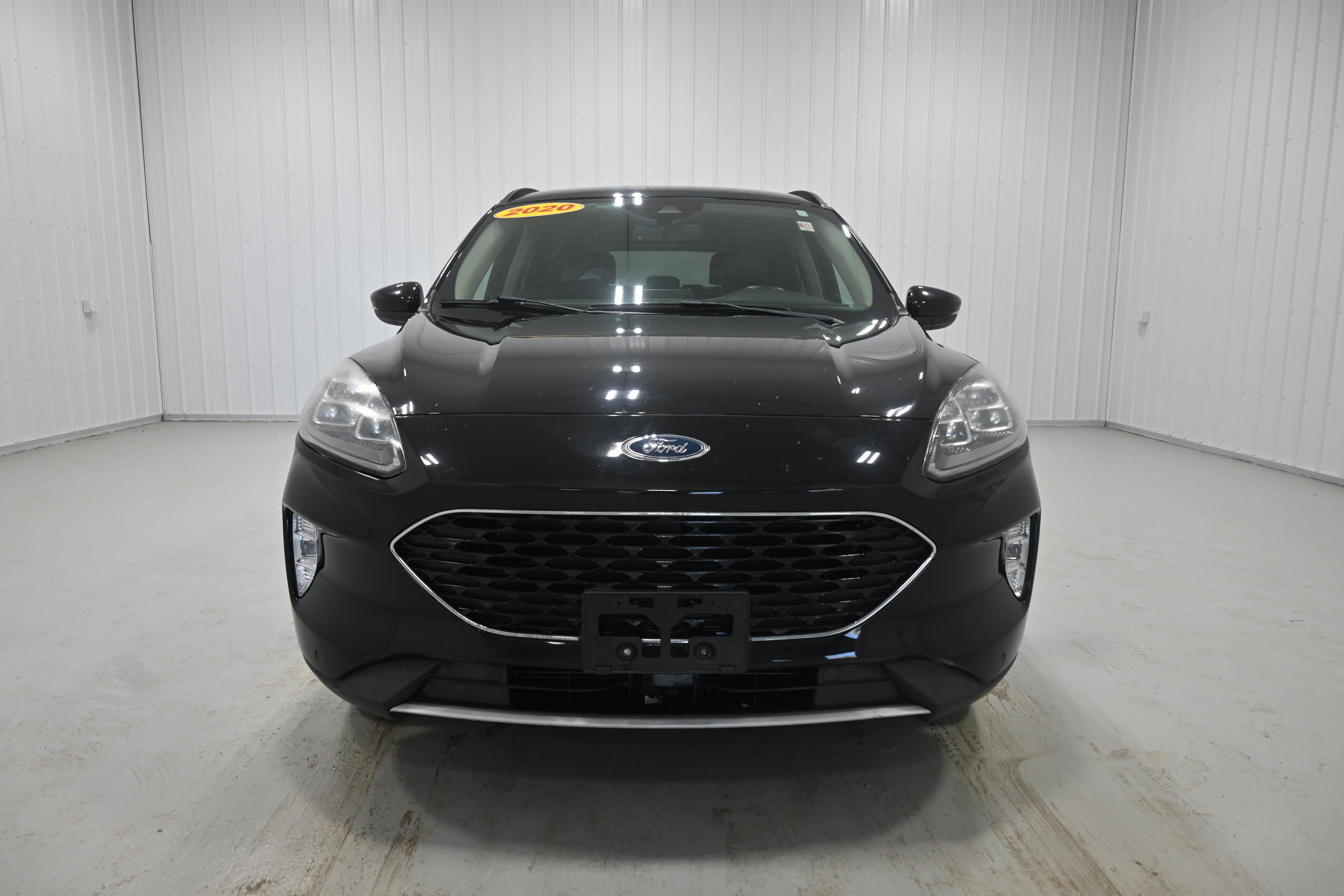 Used 2020 Ford Escape Titanium AWD/4WD image 25