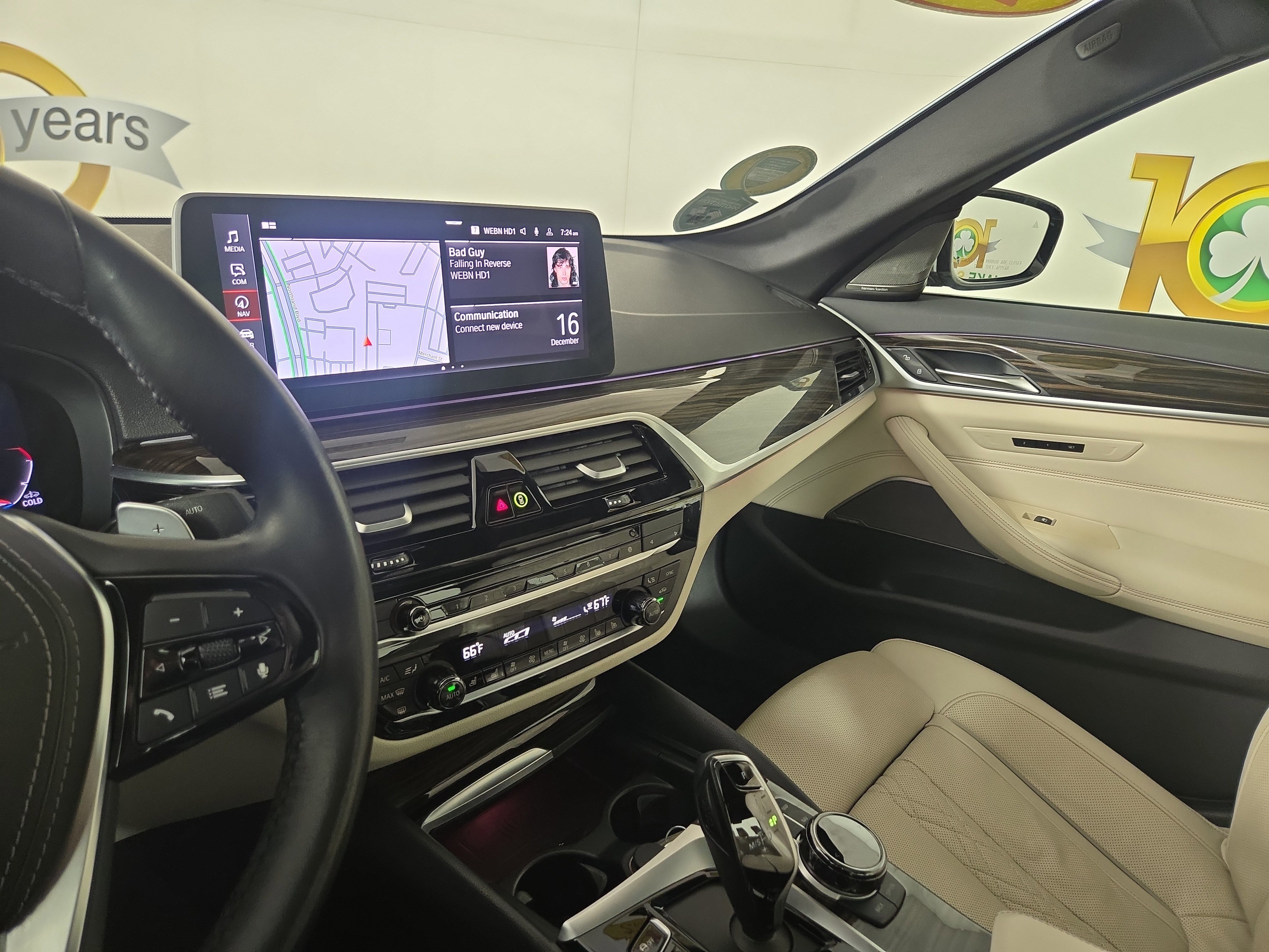 Used 2022 BMW 530i xDrive w/ Executive Package image 25