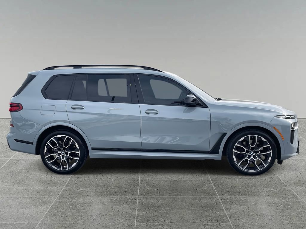 Used 2025 BMW X7 M60i w/ Executive Package image 6