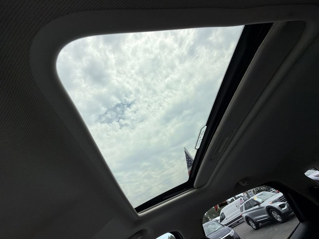 Certified 2019 Ford EcoSport SE w/ SE Convenience Package FWD image 21