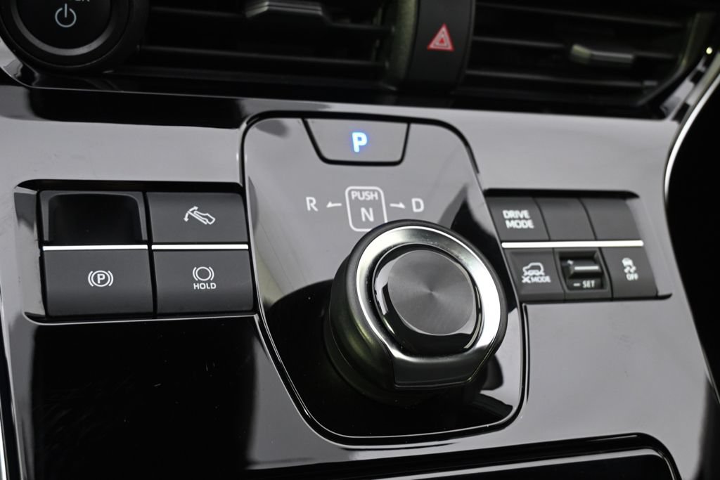 Used 2023 Subaru Solterra AWD image 31