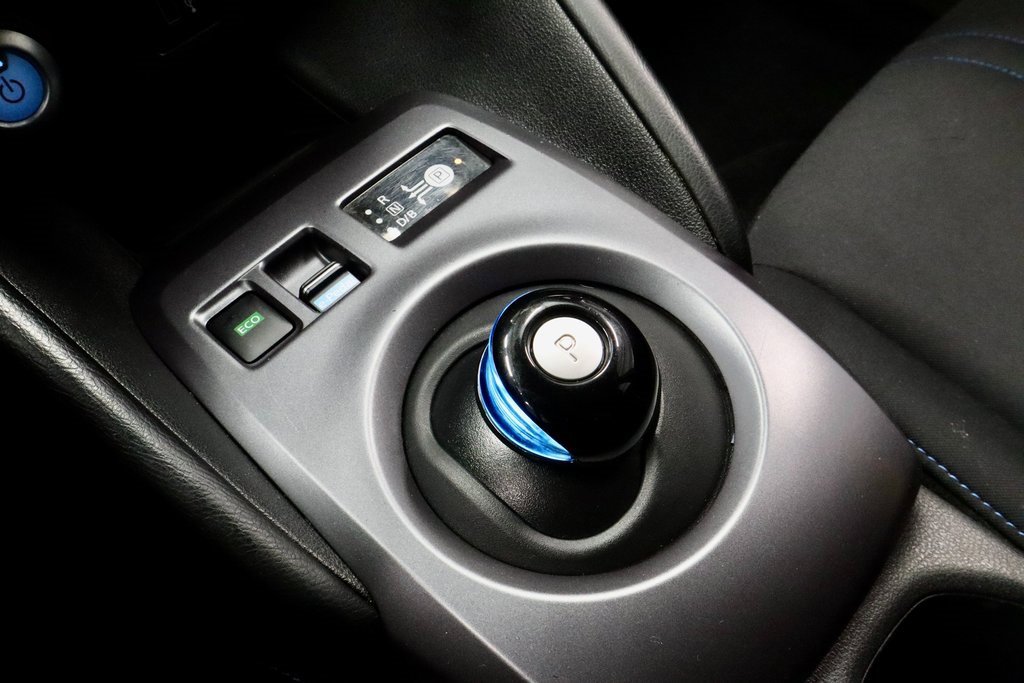 Certified 2023 Nissan Leaf S image 30