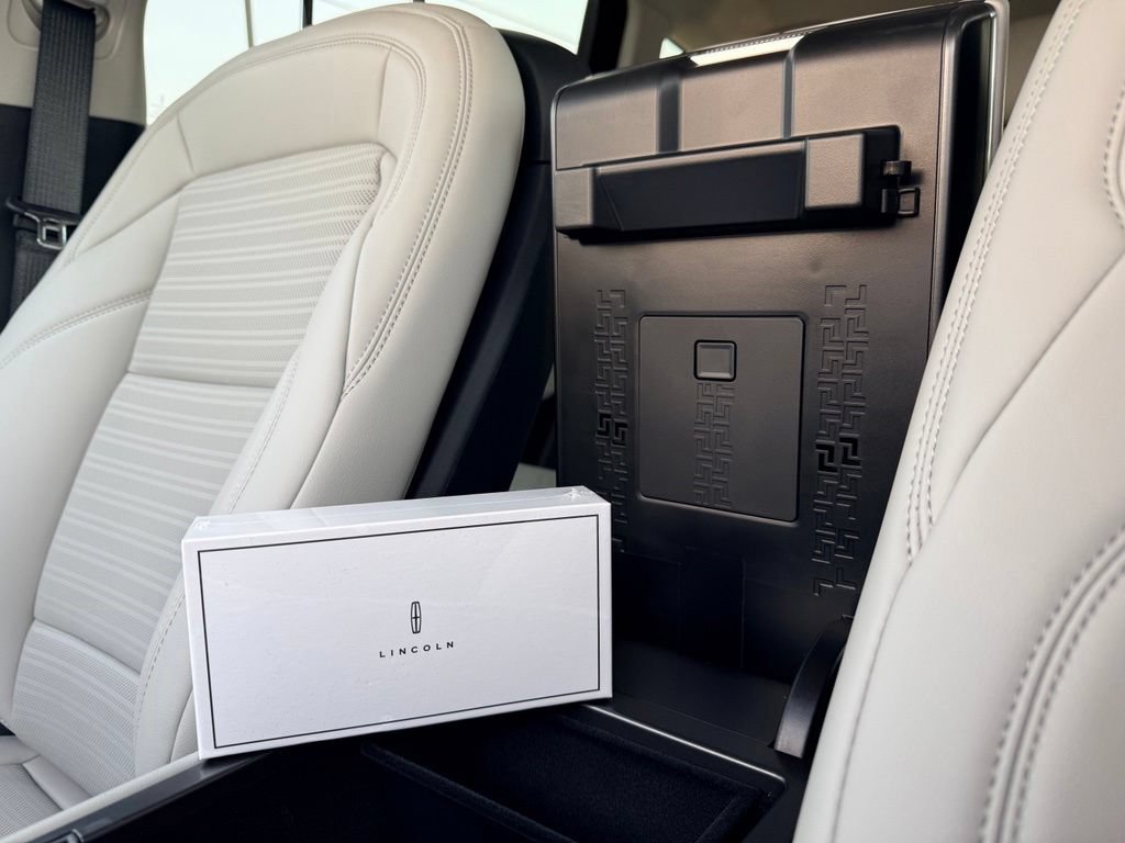 New 2026 Lincoln Nautilus Reserve AWD/4WD image 21
