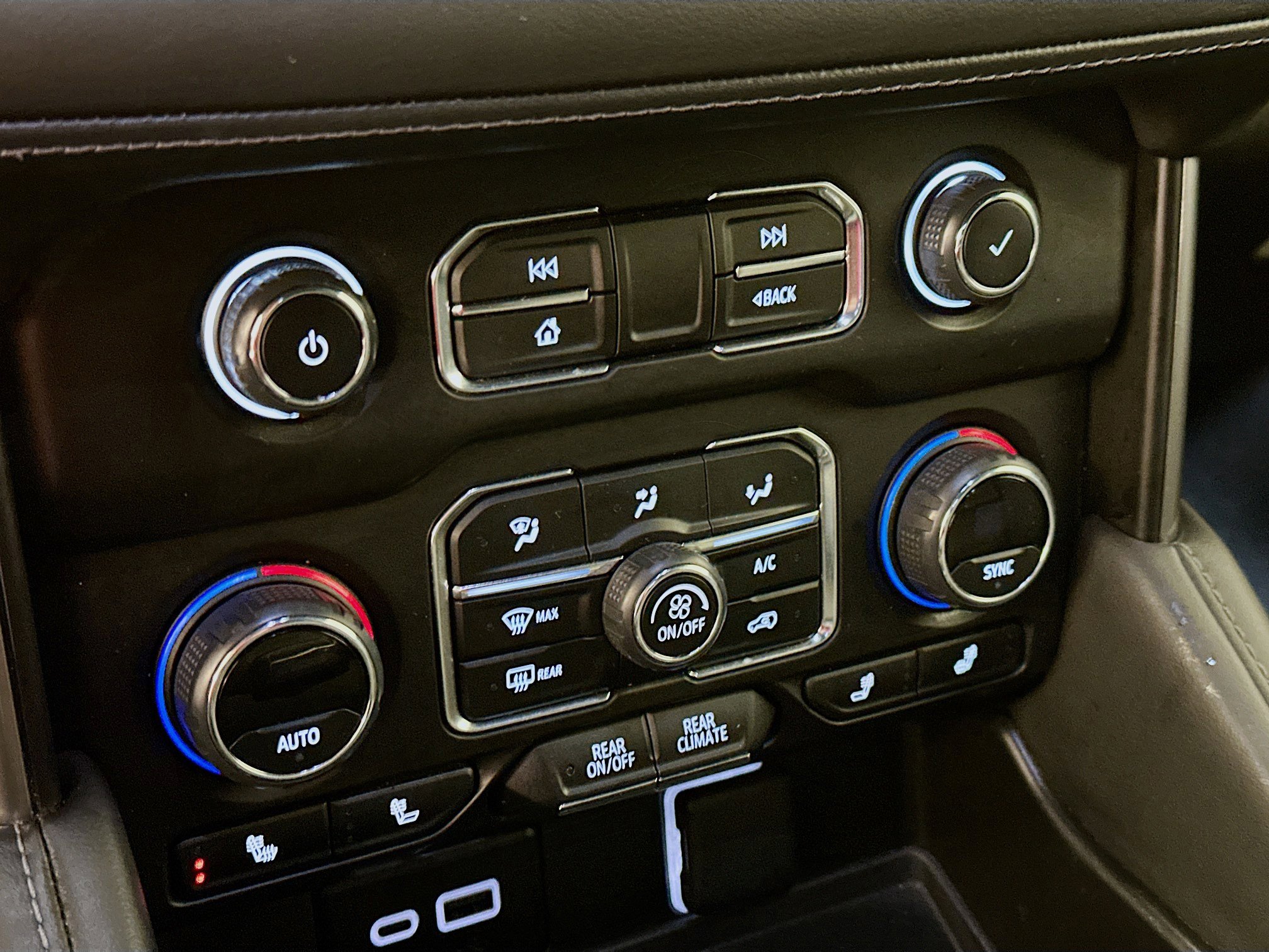 Used 2024 Chevrolet Tahoe LT image 24