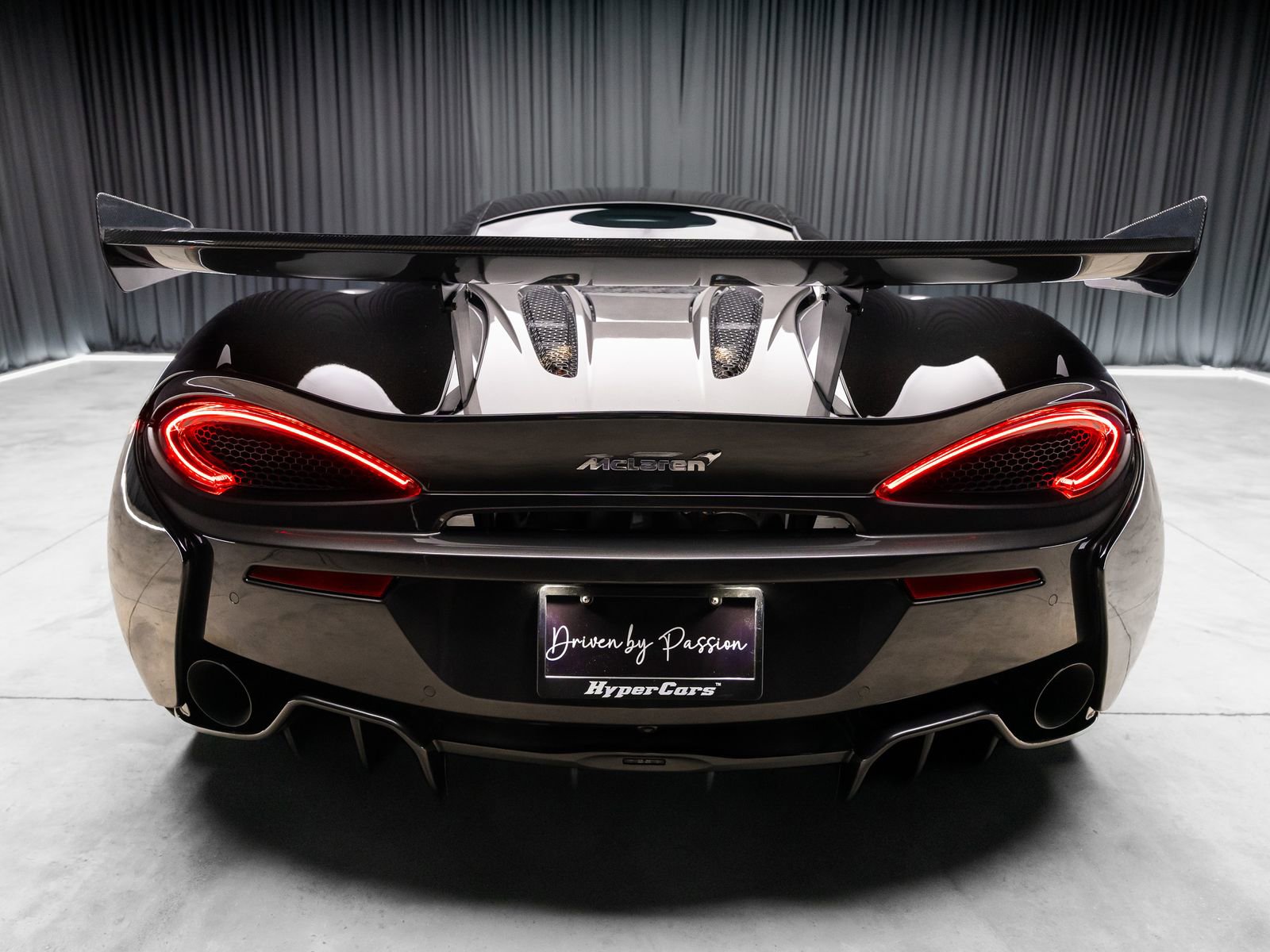 Used 2019 McLaren 570S Coupe RWD image 14
