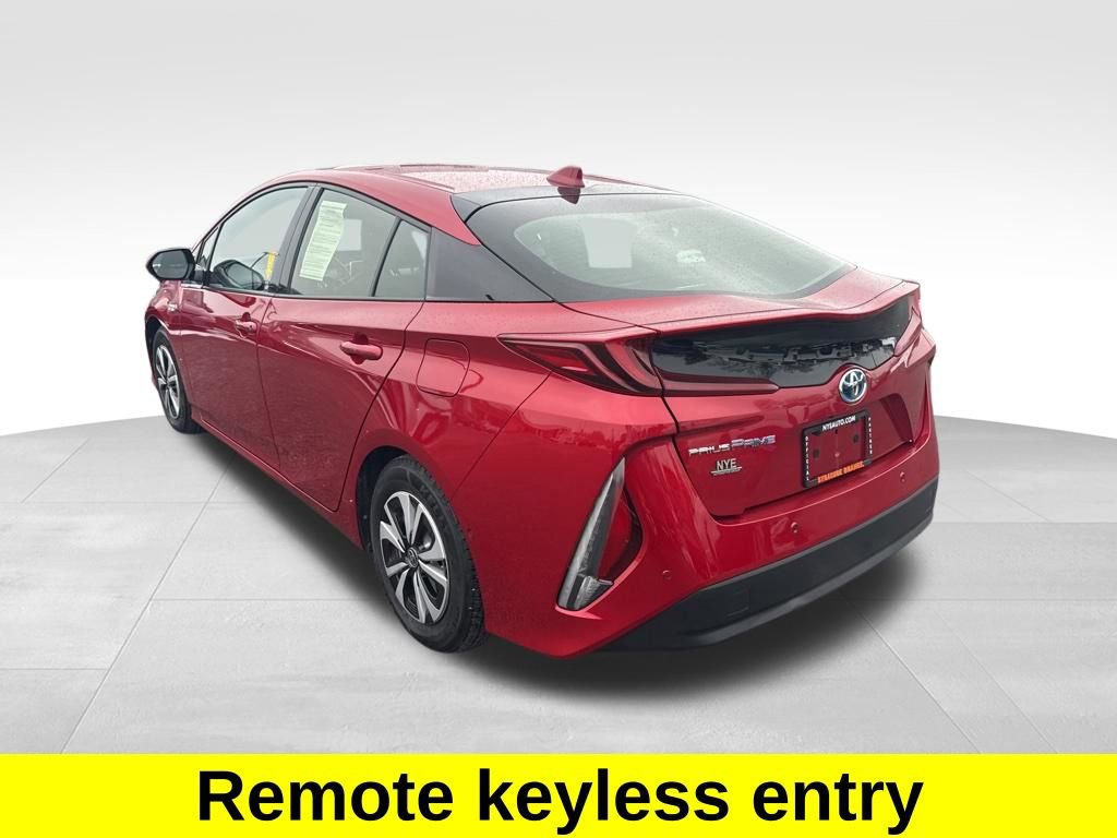 Used 2017 Toyota Prius Prime Advanced w/ Carpet Mat Package image 3