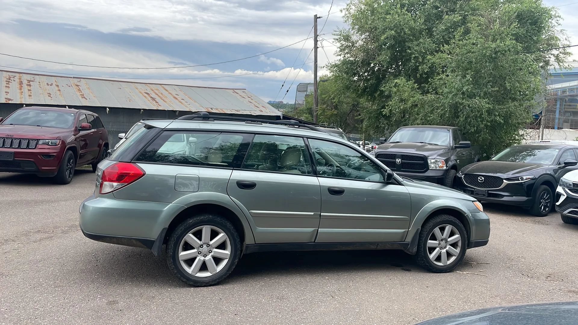 Used 2009 Subaru Outback 2.5i Special Edition AWD/4WD image 7