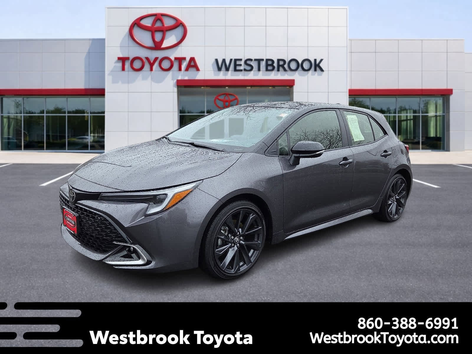 Used 2025 Toyota Corolla XSE image 1