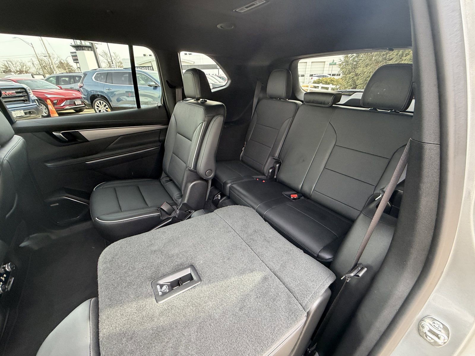 Used 2025 Buick Enclave Preferred image 30