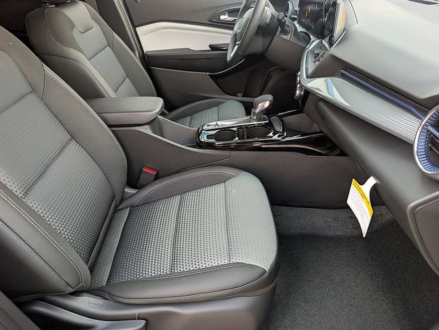 New 2026 Chevrolet Trax LT FWD image 12
