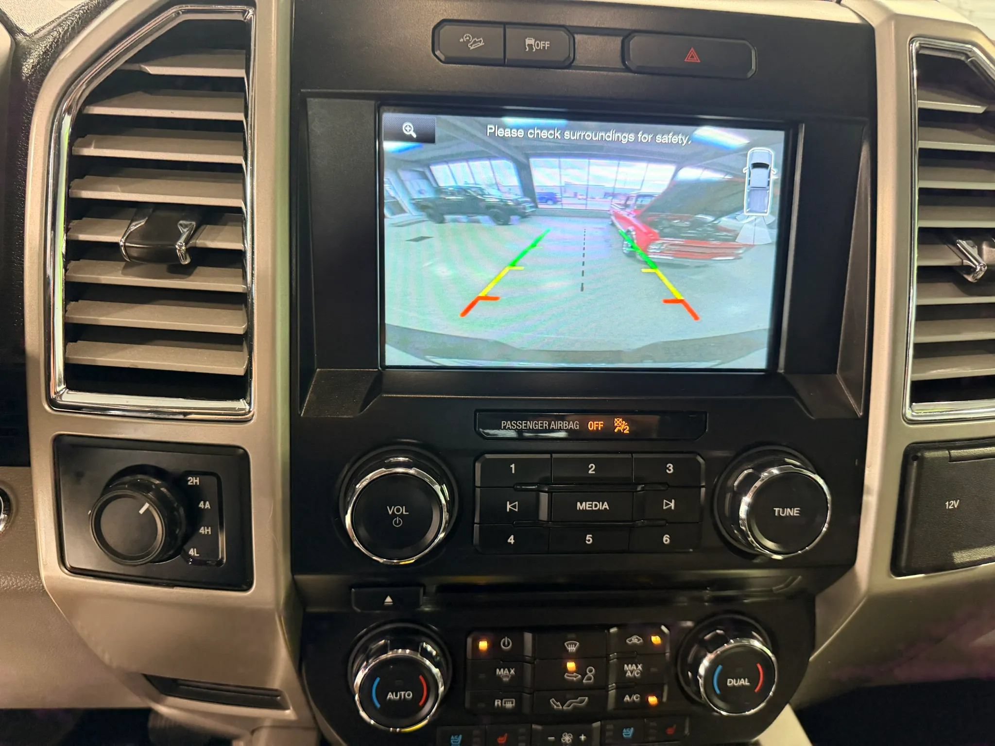 Used 2015 Ford F150 Lariat AWD/4WD image 20