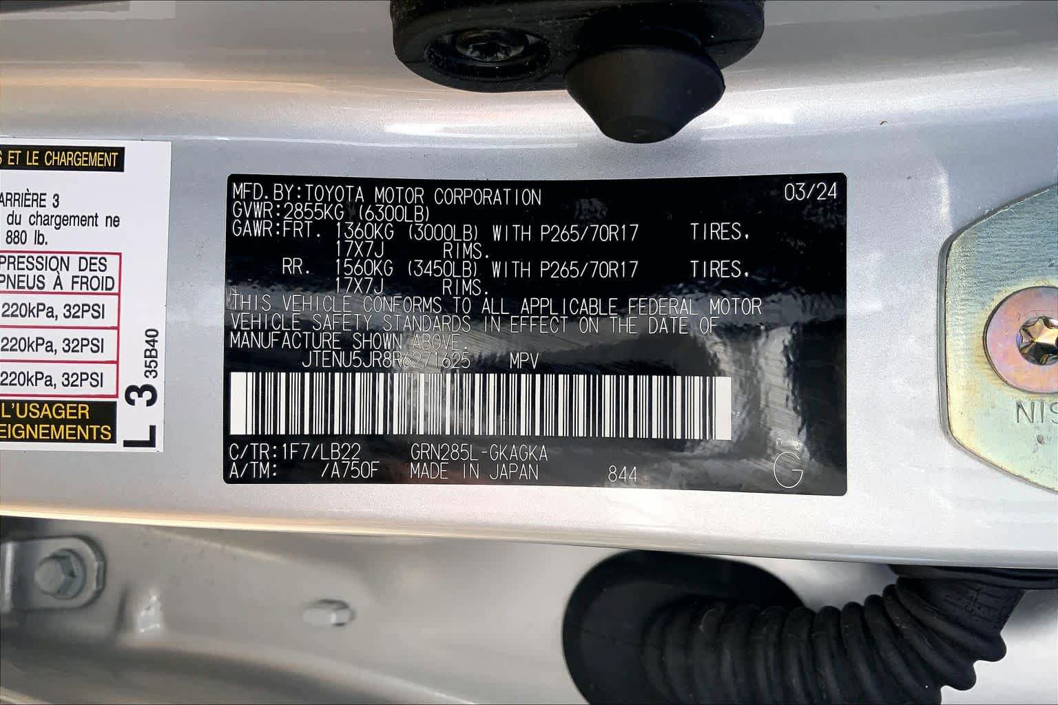 Used 2024 Toyota 4Runner SR5 Premium AWD/4WD image 33