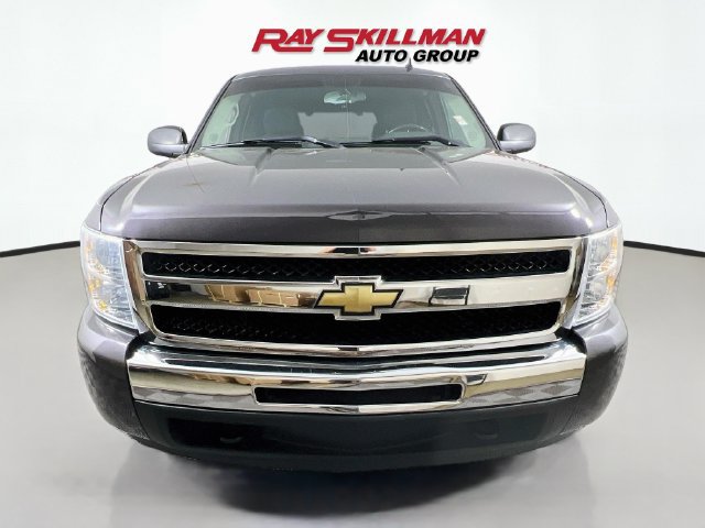Used 2010 Chevrolet Silverado 1500 LT w/ Power Pack Plus RWD image 2