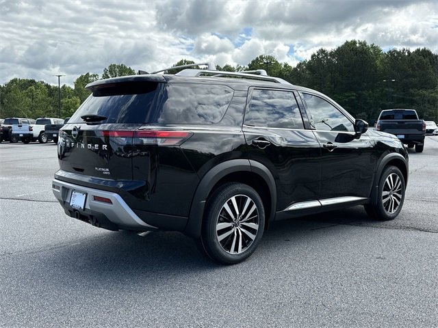 New 2025 Nissan Pathfinder Platinum image 8