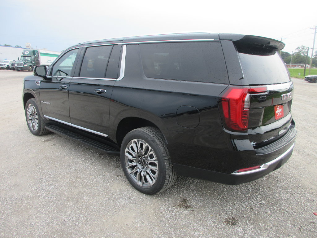 New 2026 GMC Yukon XL Elevation AWD/4WD image 6
