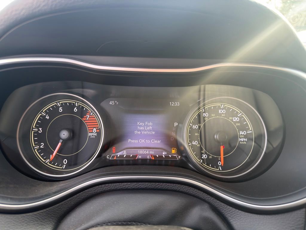 Used 2022 Jeep Cherokee Trailhawk w/ Premium Leather Package AWD/4WD image 14