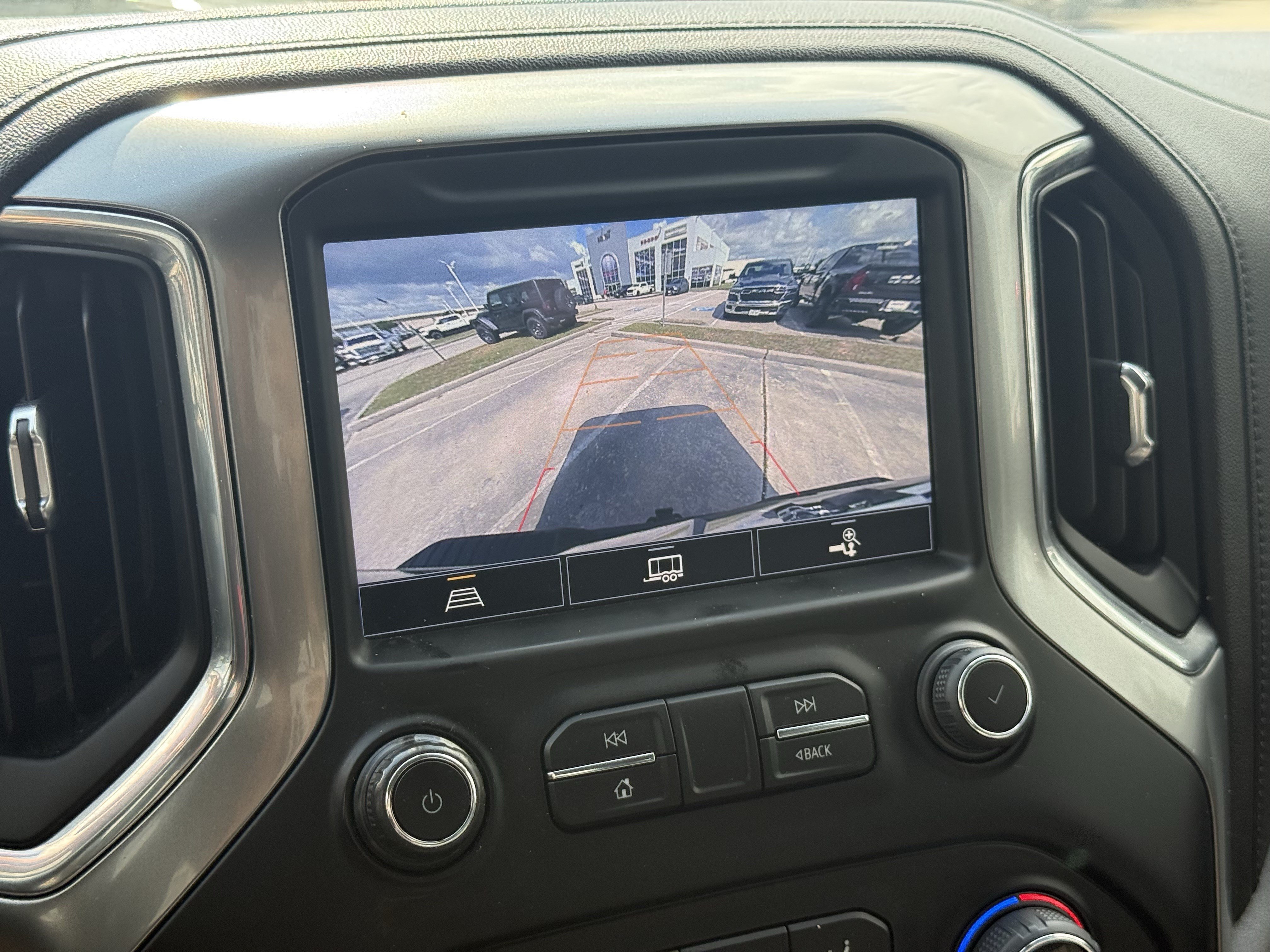 Used 2022 Chevrolet Silverado 2500 LT w/ Midnight Edition AWD/4WD image 21