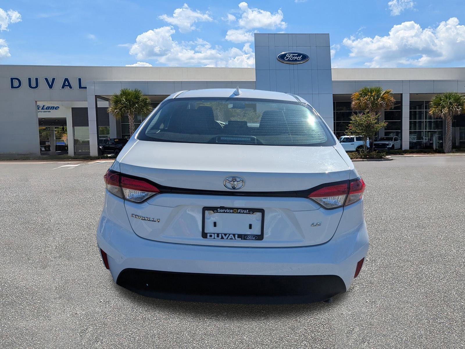 Used 2024 Toyota Corolla LE image 5