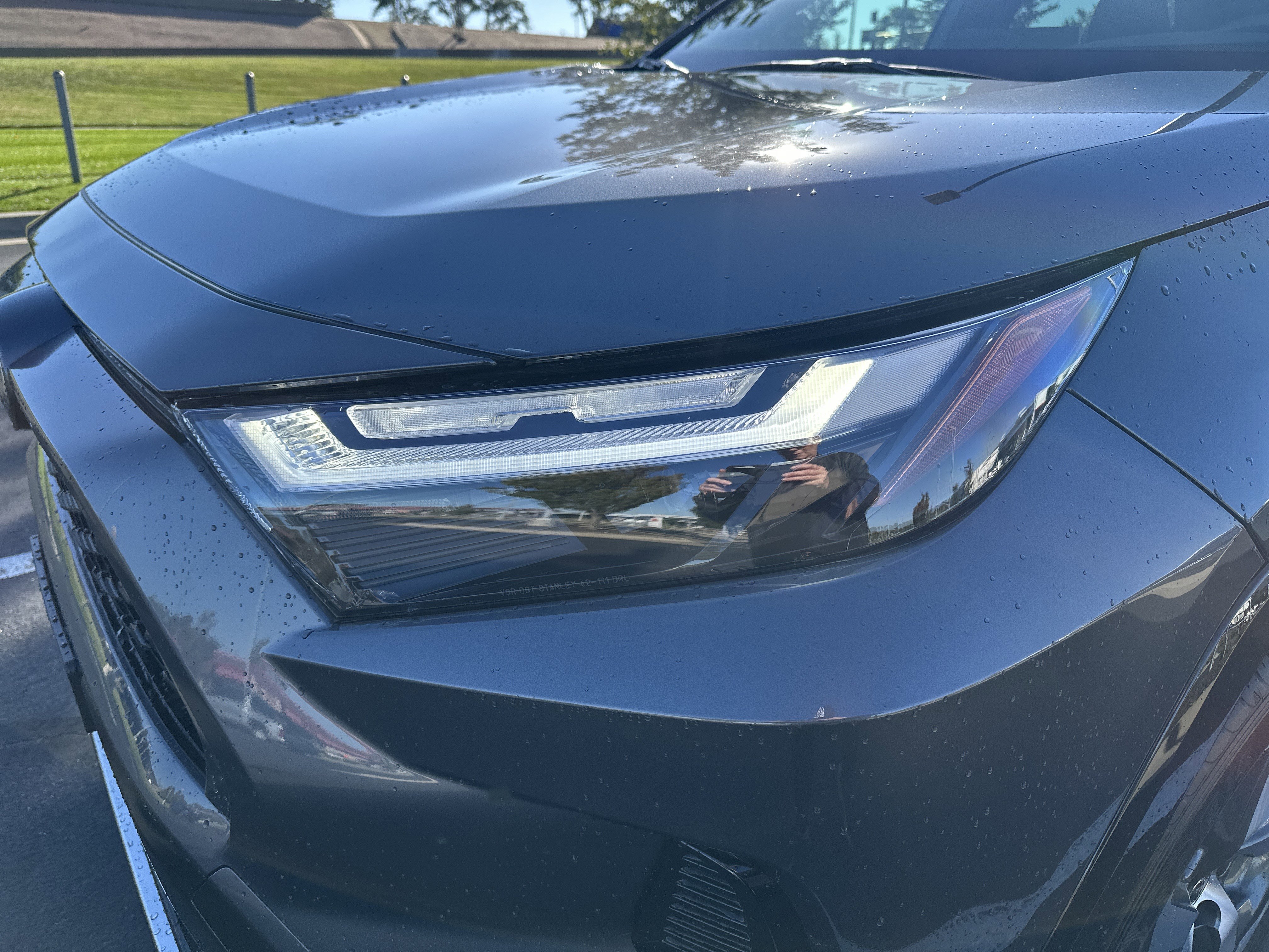 Used 2025 Toyota RAV4 SE image 6