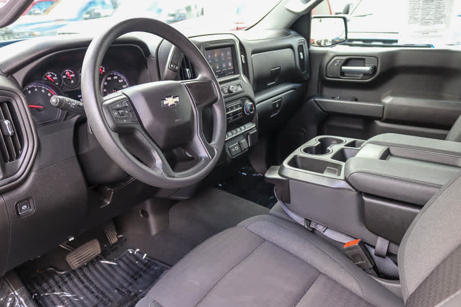 Used 2024 Chevrolet Silverado 1500 Custom w/ LPO, Dark Essentials Package RWD image 17