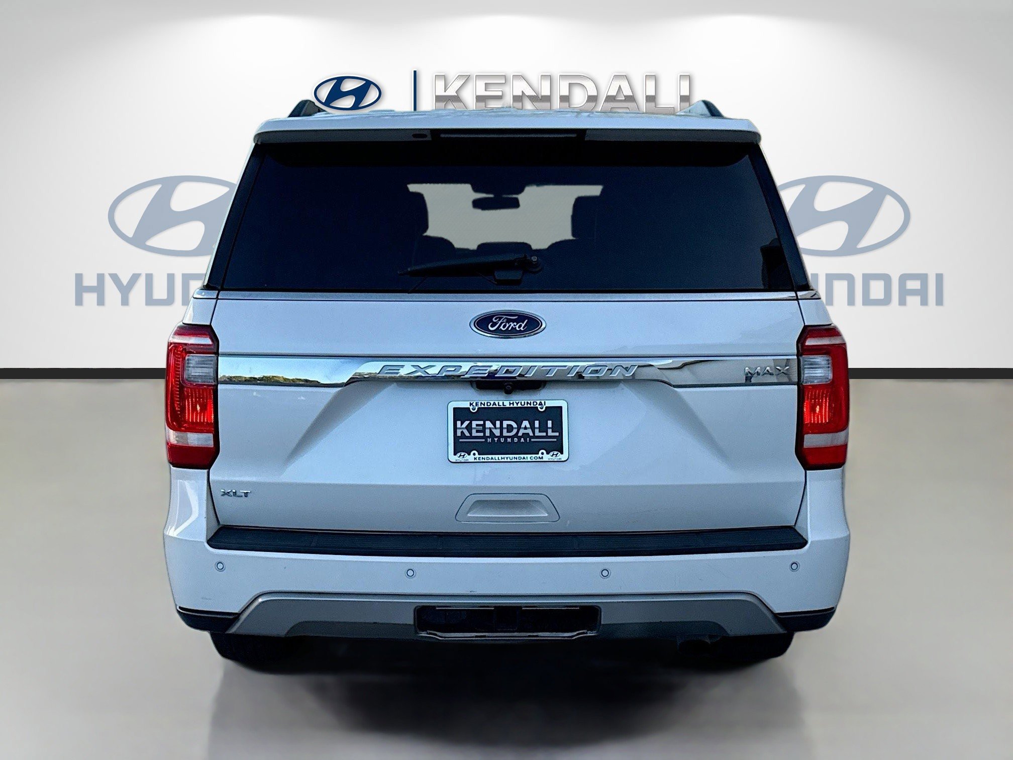 Used 2018 Ford Expedition Max XLT w/ Equipment Group 202A image 5