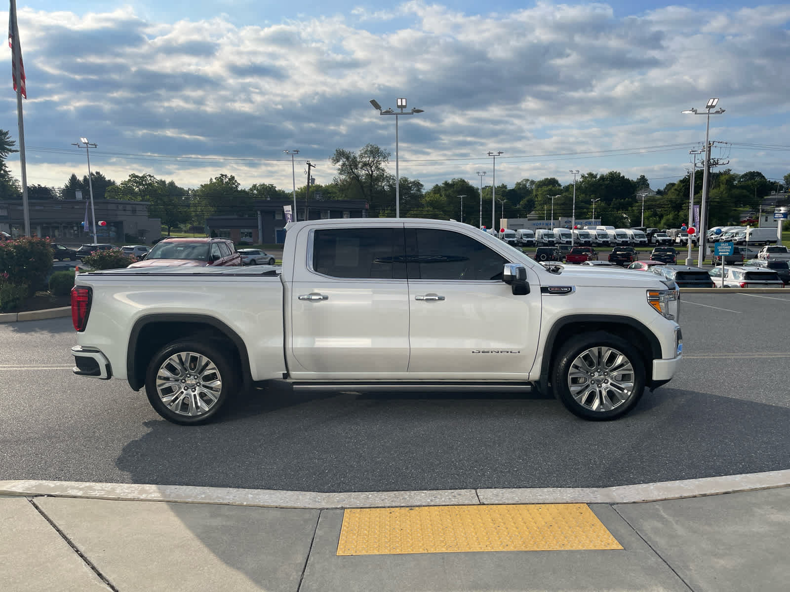 Used 2020 GMC Sierra 1500 Denali w/ Denali Ultimate Package AWD/4WD image 6