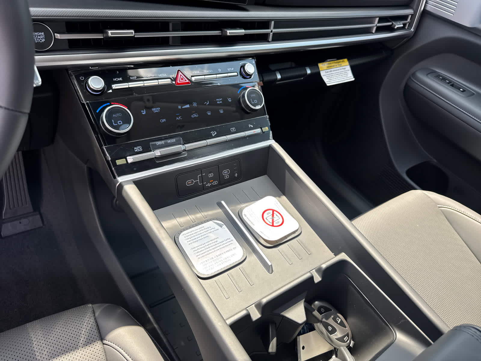 New 2026 Hyundai Santa Fe SEL image 17