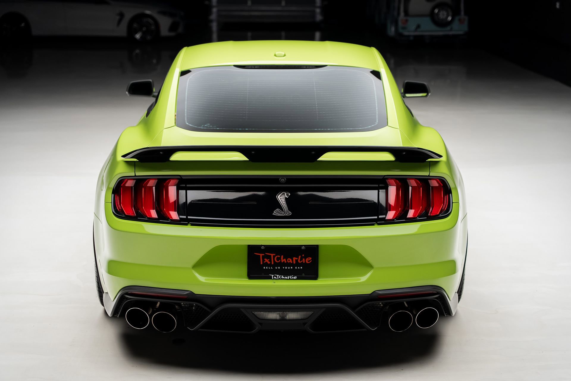 Used 2020 Ford Mustang Shelby GT500 w/ Technology Package image 28