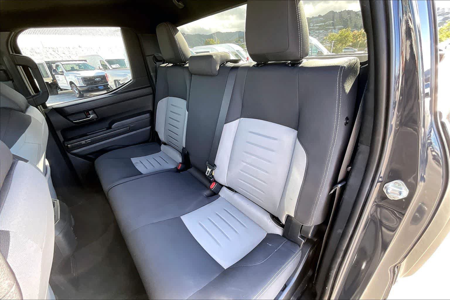 Used 2025 Toyota Tacoma TRD Off-Road AWD/4WD image 29