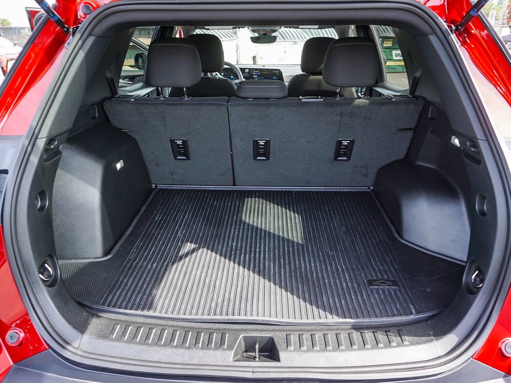 Used 2026 Chevrolet Equinox LT w/ Safety and Technology Package image 24